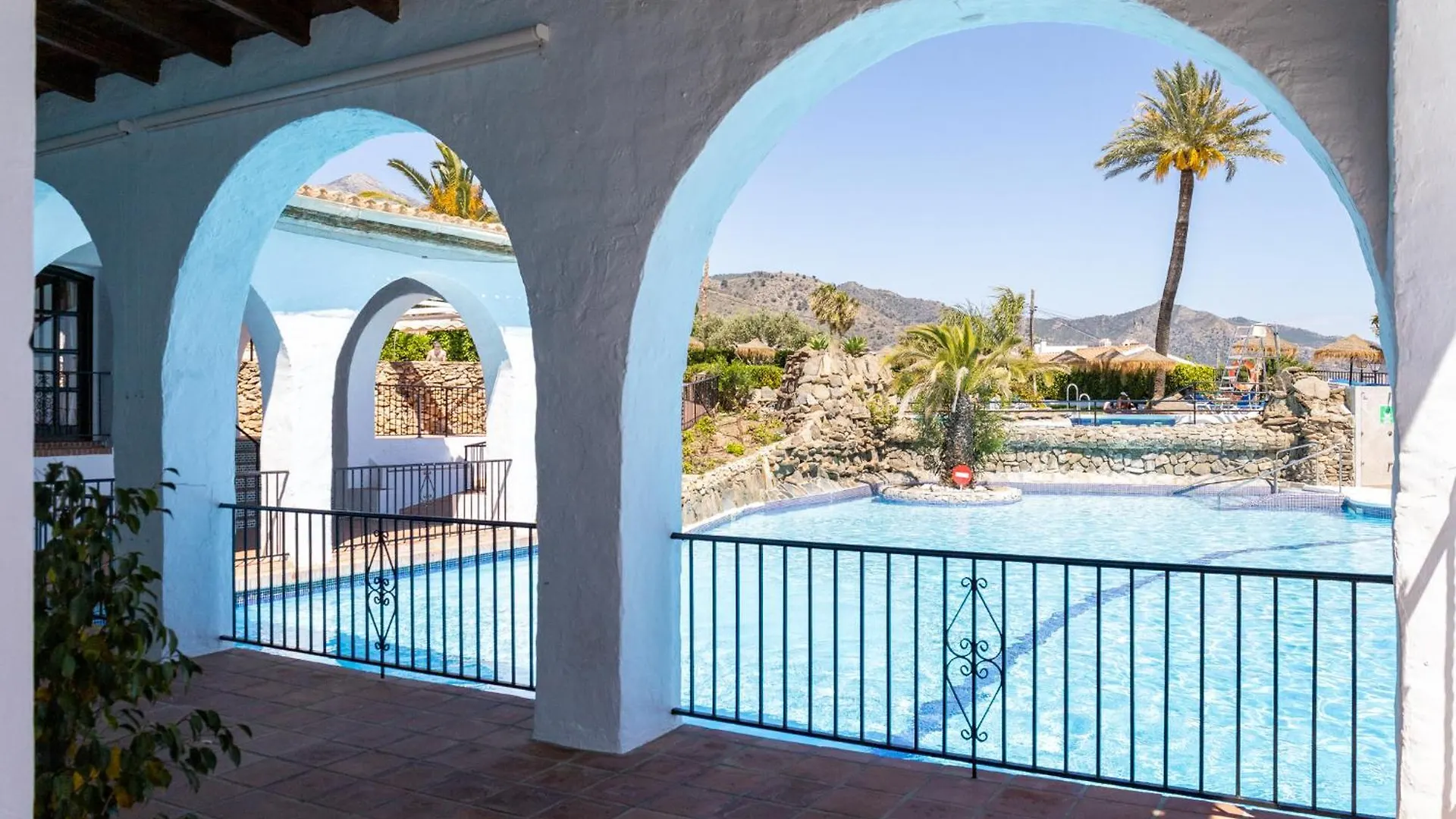 Capistrano Village B, 1 Bedroom + Free Wi-Fi Nerja 0*,
